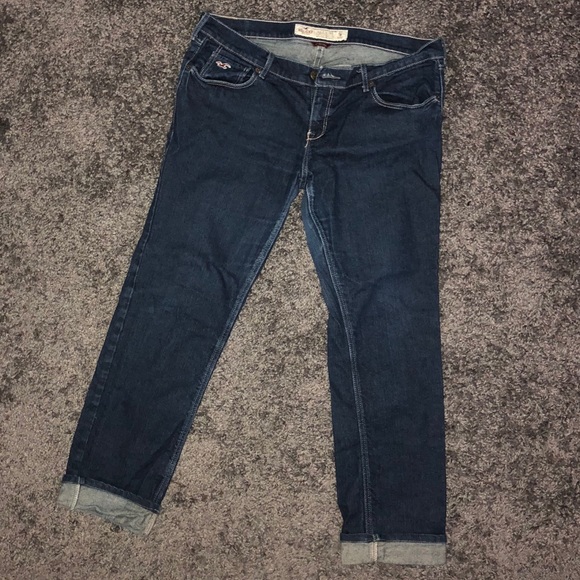 Dark Wash Hollister Jeans - Picture 3 of 5